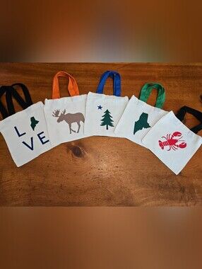 Maine Inspired Reusable Set Of 5 One Of A Kind Gift Bags!